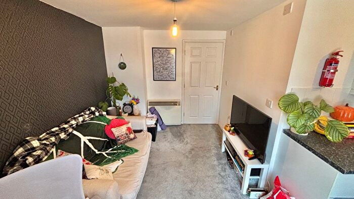 1 Bedroom Flat To Rent In Kingston Court, Taunton, TA2