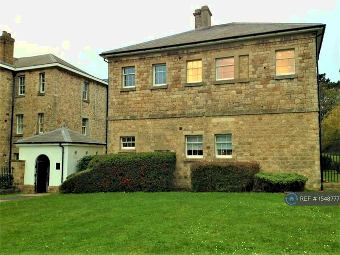 2 Bedroom Flat To Rent In St Andrews Park, Maidstone, ME16