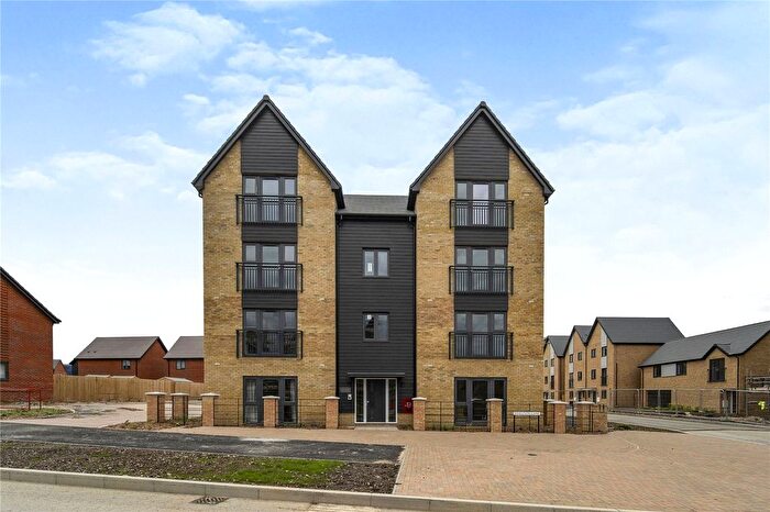 1 Bedroom Flat To Rent In Wheldon Lane, Crowthorne, Berkshire, RG45