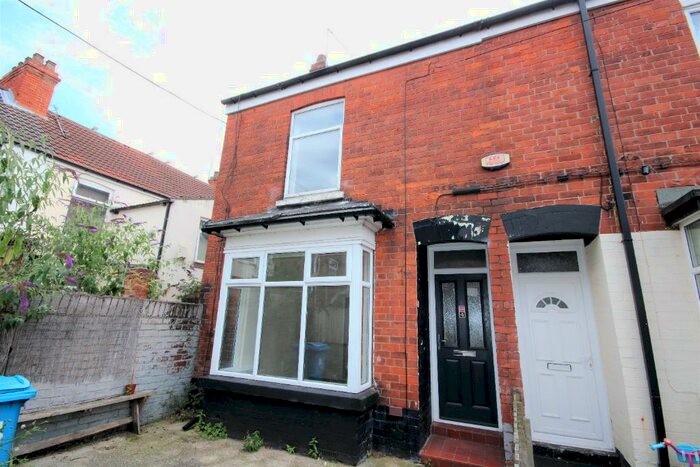 2 Bedroom End Of Terrace House To Rent In Sandringham Villas, Wells Street, Hull, HU3