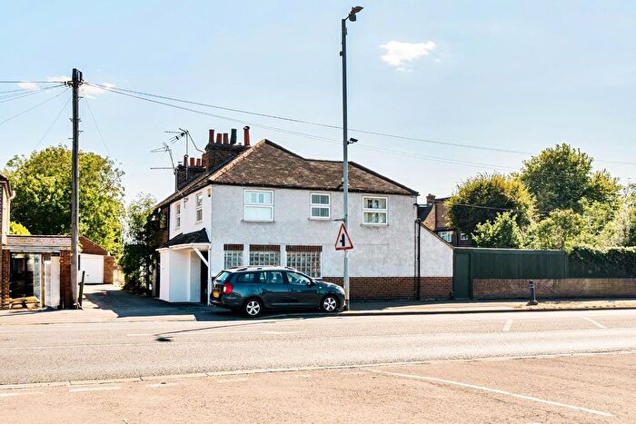 2 Bedroom Terraced House For Sale In Maidenhead Road, Windsor, SL4