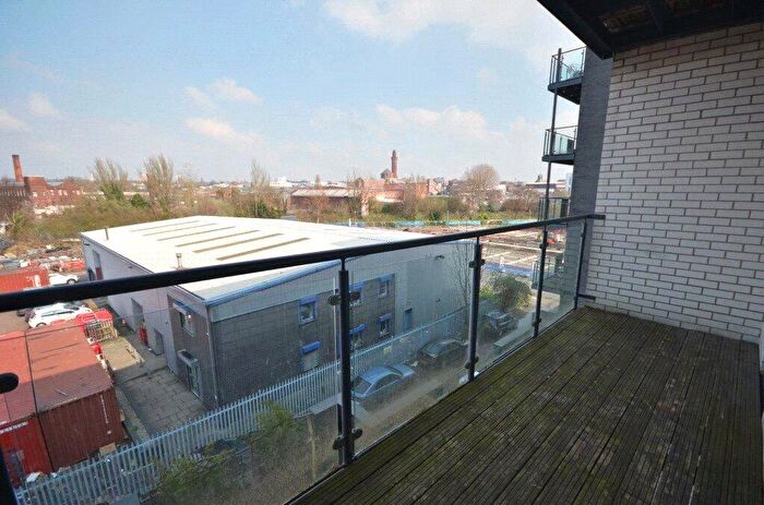 2 Bedroom Apartment To Rent In Springfield Court, Springfield Lane, Salford, M3