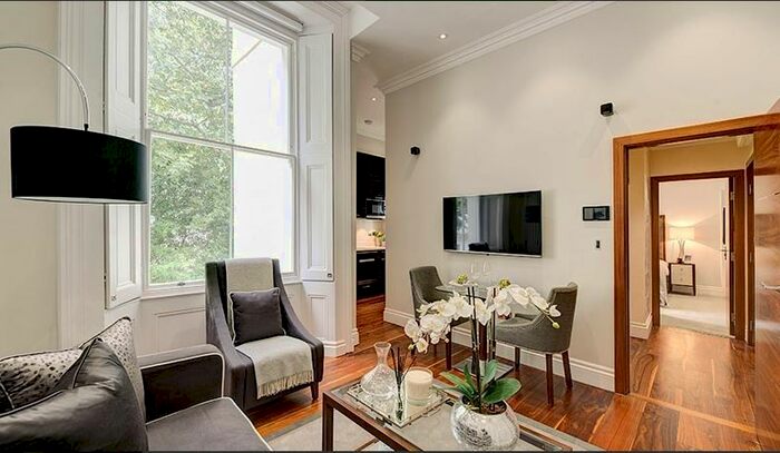 1 Bedroom Flat To Rent In Garden House, Kensington Gardens Square, Bayswater, W2