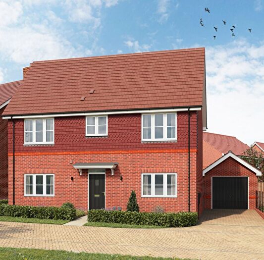 4 Bedroom Link Detached House For Sale In Limpsfield Road, Warlingham, Surrey, CR6