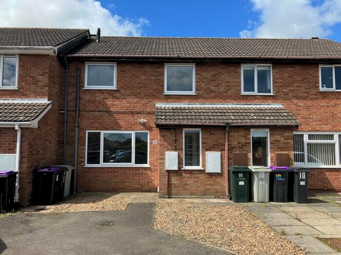 3 Bedroom Terraced House To Rent In Dove Close, Louth, LN11