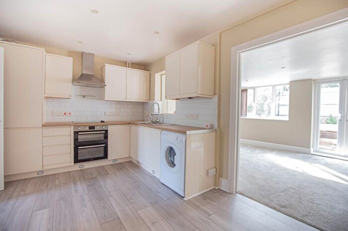 4 Bedroom Terraced House For Sale In Jubilee Gardens, Malmesbury, SN16