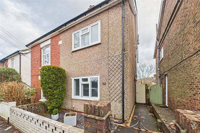 4 Bedroom Semi-Detached House For Sale In Lingfield Road, East Grinstead, West Sussex, RH19