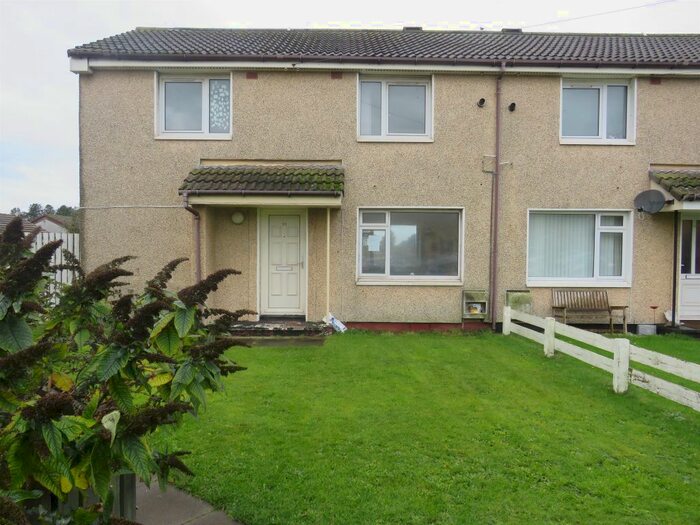 2 Bedroom End Of Terrace House For Sale In Dundonald Crescent, Auchengate, Irvine, KA11