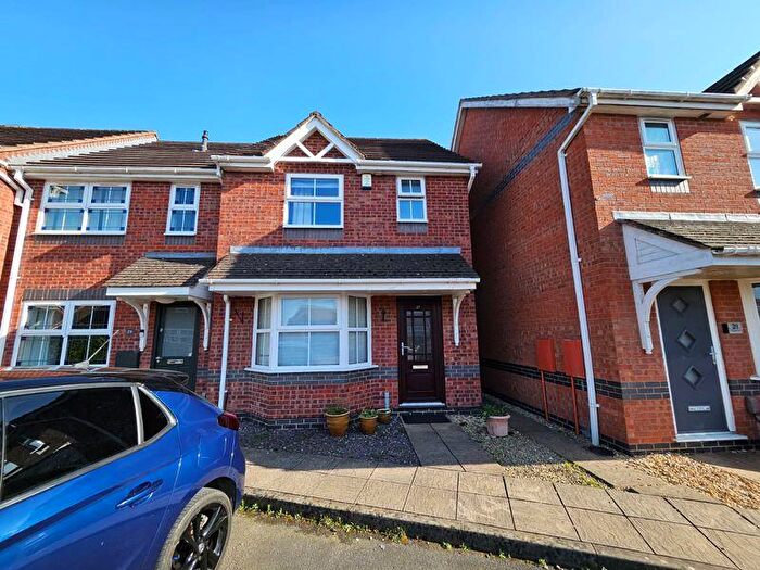 3 Bedroom End Of Terrace House To Rent In Tarragon Place, Bristol, BS32