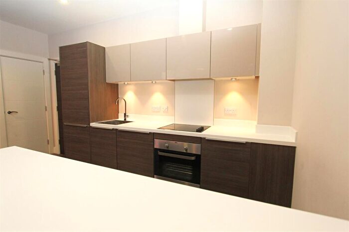 1 Bedroom Flat To Rent In Dawsons Square, Pudsey, LS28