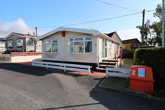 3 Bedroom Park Home For Sale In Hazelmere Avenue, Buckler Village, St Austell, PL25