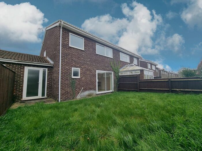 3 Bedroom Semi-Detached House For Sale In Woodcock Close, Impington, Cambridge, CB24