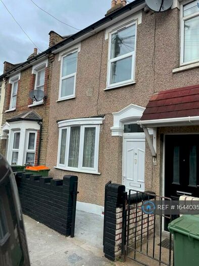 3 Bedroom Terraced House To Rent In Selby Road, London, E13