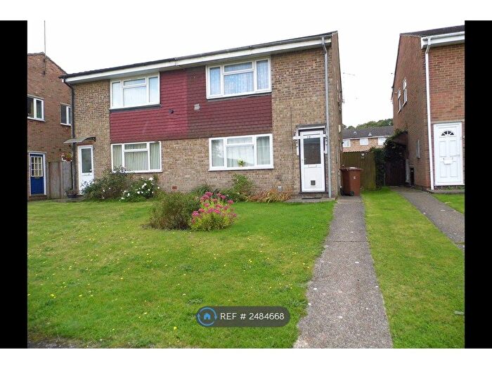 1 Bedroom Maisonette To Rent In Rudge Close, Chatham, ME5