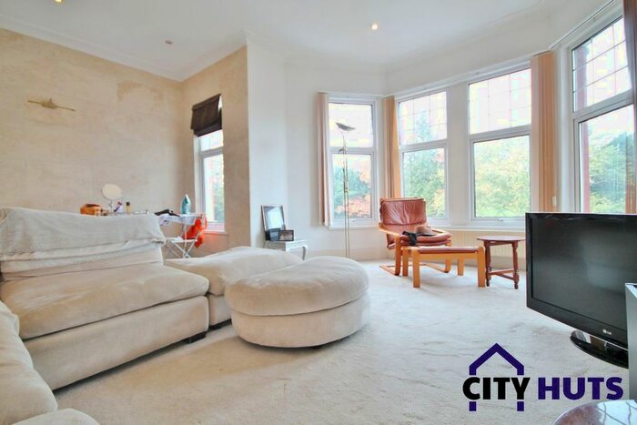 4 Bedroom Flat To Rent In Park View Road, Finchley, N3