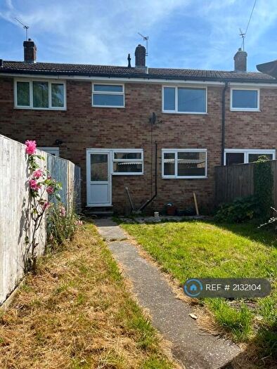 3 Bedroom Terraced House To Rent In Wendover Road, Aylesbury, HP21