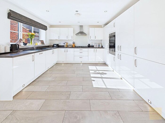 4 Bedroom Detached House For Sale In Boyfield Crescent, Stamford, PE9
