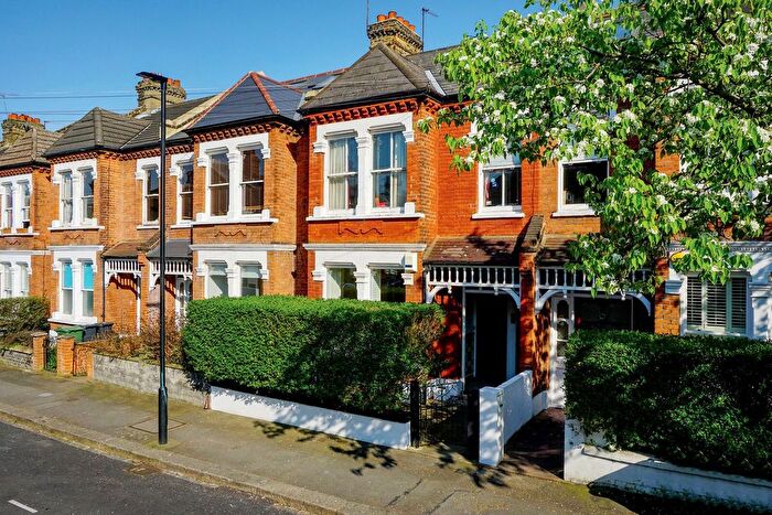 2 Bedroom Flat To Rent In Klea Avenue, Abbeville Village, London, SW4