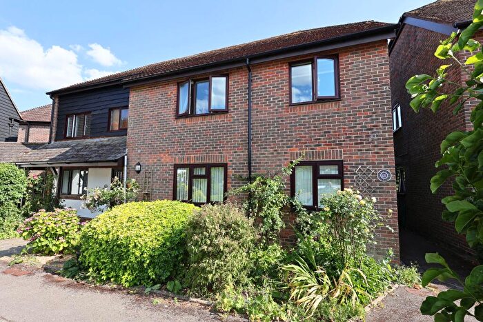 2 Bedroom Retirement Property For Sale In Swallow Court, East Meon Road, Clanfield, PO8