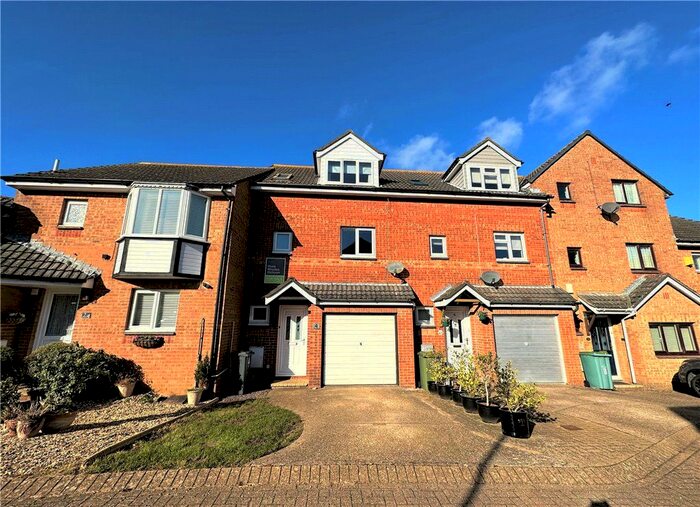 4 Bedroom Terraced House To Rent In Park Mews, Sandown, PO36