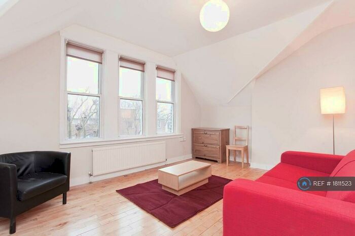 2 Bedroom Flat To Rent In Jerningham Road, London, SE14