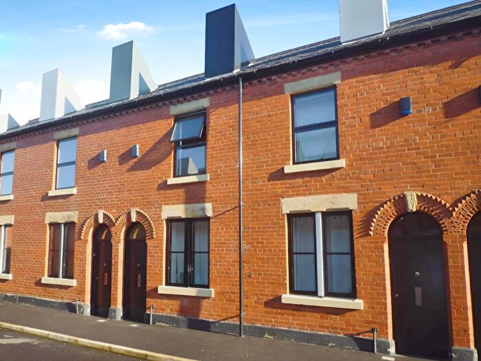 2 Bedroom Terraced House To Rent In Alder Street, Salford, M6