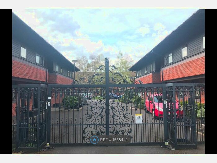 1 Bedroom Flat To Rent In Hamnett Court, Warrington, WA3