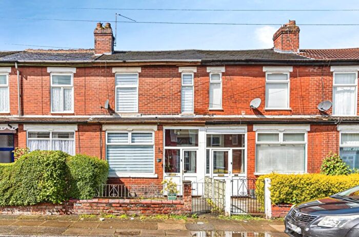 3 Bedroom Terraced House For Sale In Guildford Road, Salford, M6