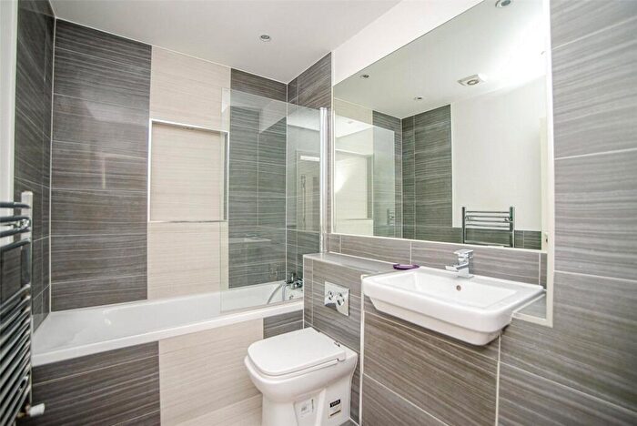 2 Bedroom Flat To Rent In Lower Stone Street, Maidstone, ME15