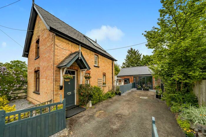2 Bedroom Cottage For Sale In Newbridge On Wye, Llandrindod Wells, LD1