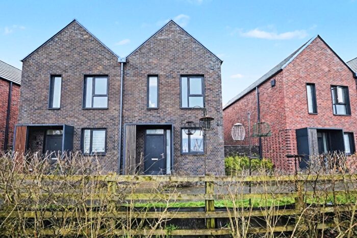 3 Bedroom Semi Detached House For Sale In Park View, Houlton, Rugby, CV23