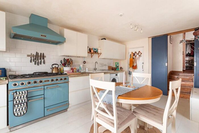 1 Bedroom Apartment For Sale In New Road, Shoreham-By-Sea, BN43
