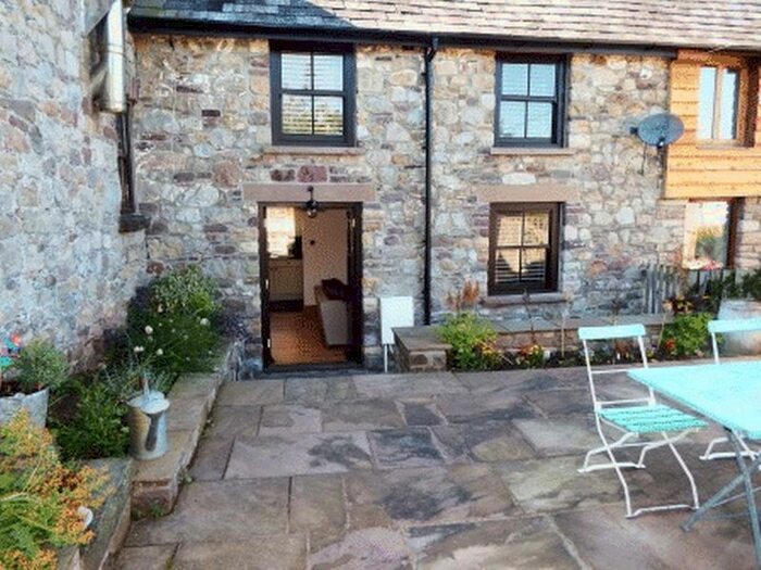 2 Bedroom Semi-Detached House To Rent In Barley Cottage, Glanbaiden, Govilon NP7