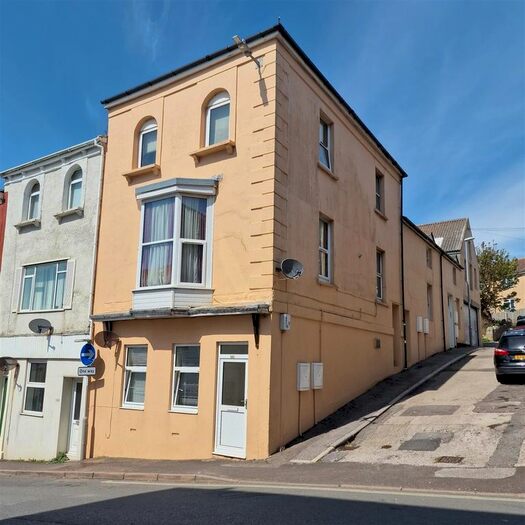 1 Bedroom Flat To Rent In Fortuneswell, Portland, DT5