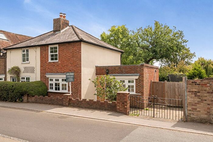 2 Bedroom Semi Detached House To Rent In Four Elms Road, Four Elms, Edenbridge, Kent, TN8