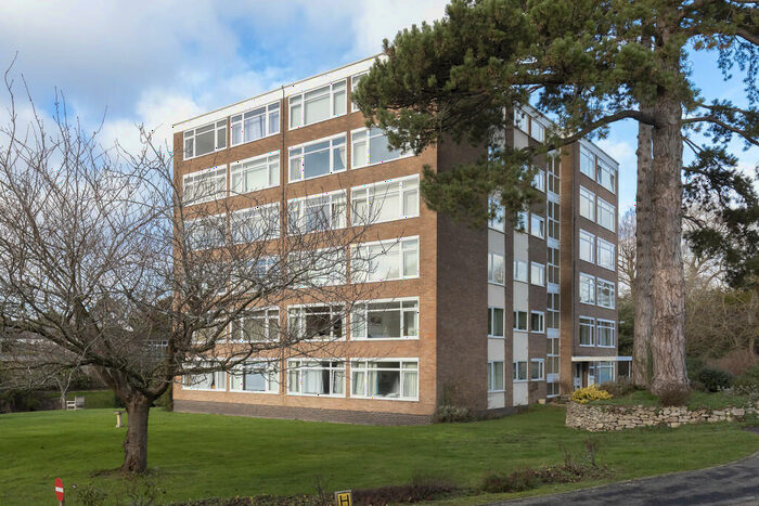 1 Bedroom Apartment To Rent In Withyholt Court, Cheltenham, GL53