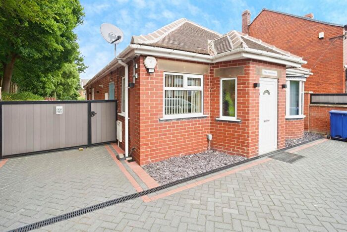 3 Bedroom Detached Bungalow For Sale In Dodworth Road, Barnsley, S70