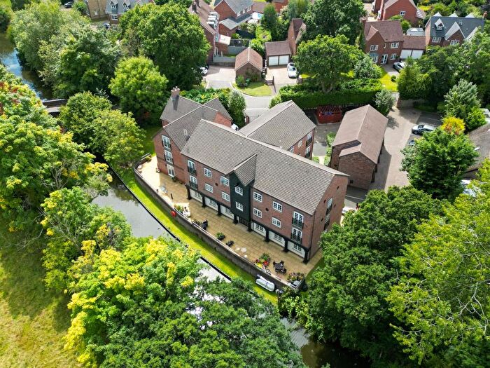 2 Bedroom Apartment For Sale In Tythe Barn Lane, Dickens Heath, Solihull, B90