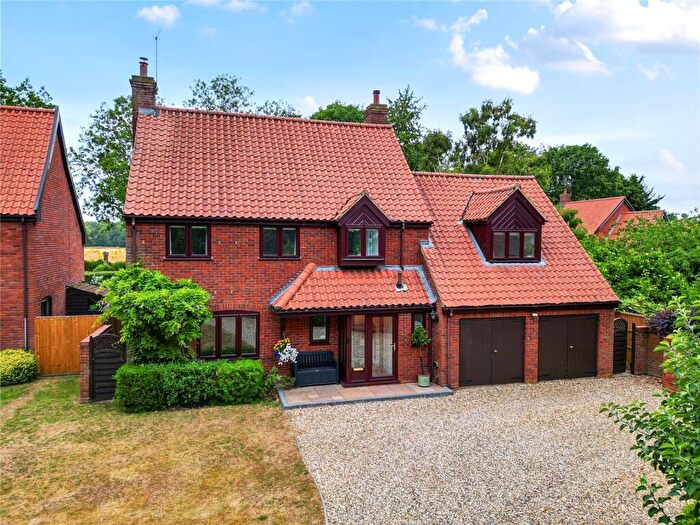 5 Bedroom Detached House For Sale In Great Hockham, Norfolk, IP24