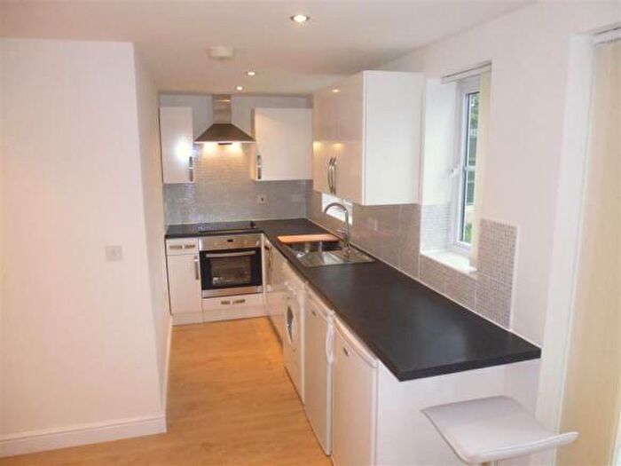 2 Bedroom Apartment To Rent In Youngs Ave, Fernwood, Newark, Nottinghamshire, NG24