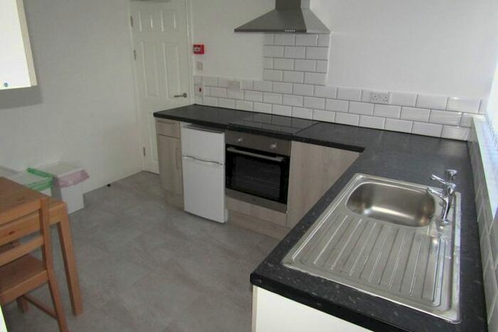 2 Bedroom Flat To Rent In Mirador Crescent, Uplands, Swansea, SA2
