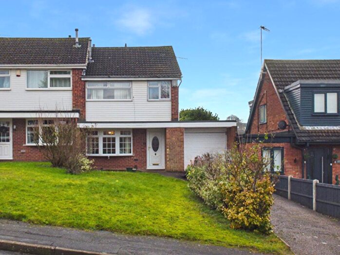 3 Bedroom Semi Detached House For Sale In Torkard Drive, Nottingham, NG5