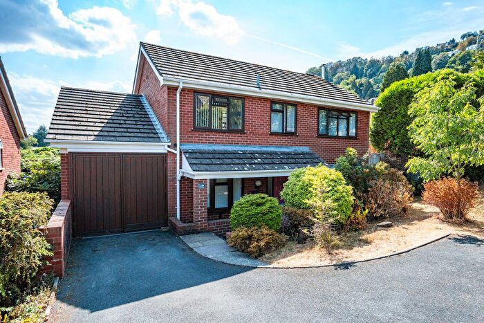 4 Bedroom Detached House For Sale In Fruitlands, Malvern, WR14
