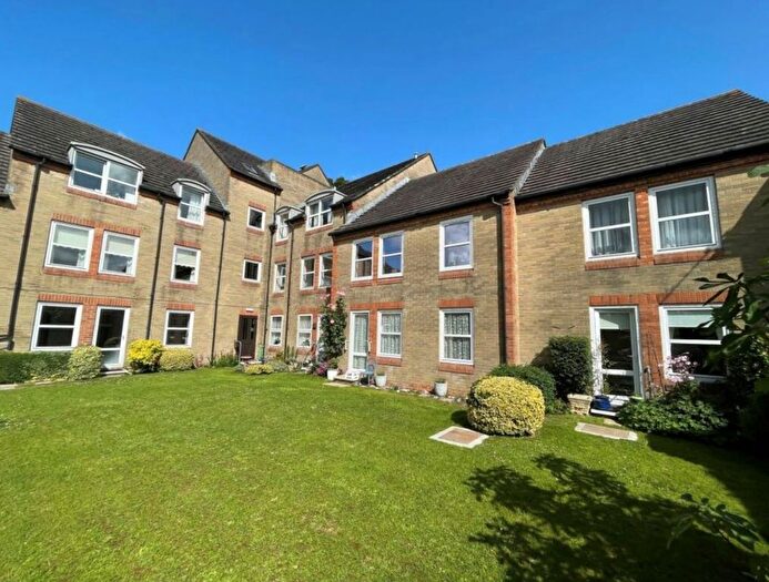 1 Bedroom Flat For Sale In Home Sarum House, Wilton Road, Salisbury, Wiltshire, SP2