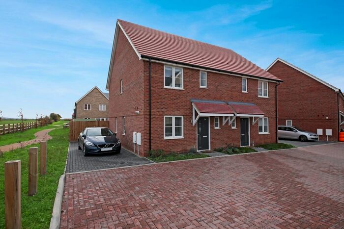 3 Bedroom Semi-Detached House For Sale In Railway Close, Sawston, Cambridge, CB22