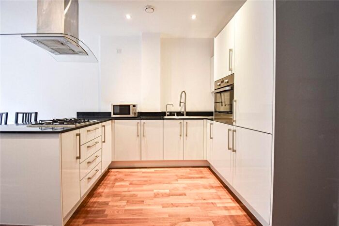 2 Bedroom Apartment To Rent In Flamsteed Close, Cambridge, CB1