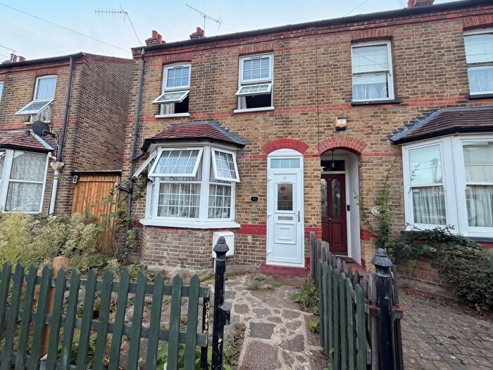 4 Bedroom Semi-Detached House To Rent In Hows Road, Uxbridge, UB8