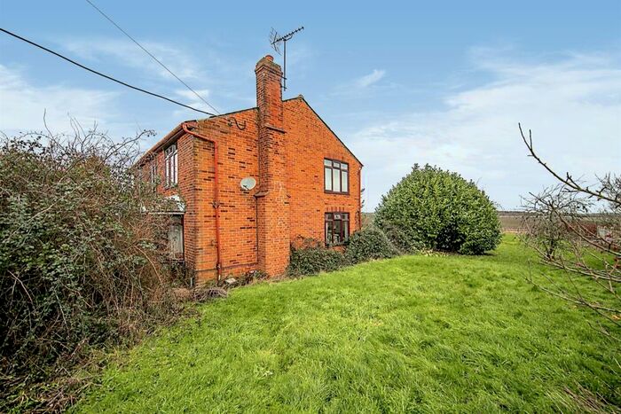 4 Bedroom Detached House For Sale In Highstreet Green, Sible Hedingham, Halstead, CO9