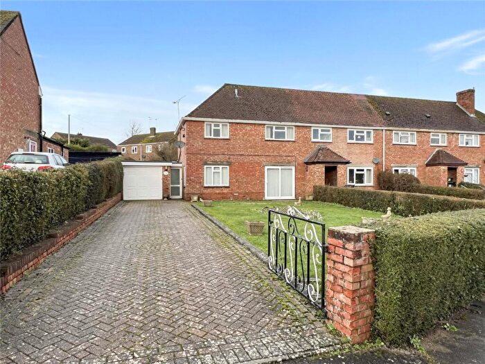 3 Bedroom End Of Terrace House For Sale In Pigeon Close, Blandford St. Mary, Blandford Forum, Dorset, DT11