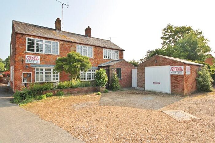 3 Bedroom Detached House For Sale In Church Walk, Pinchbeck, Lincolnshire, PE11